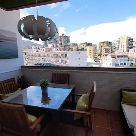Estudio Centro Down Town * Τορρεμολίνος