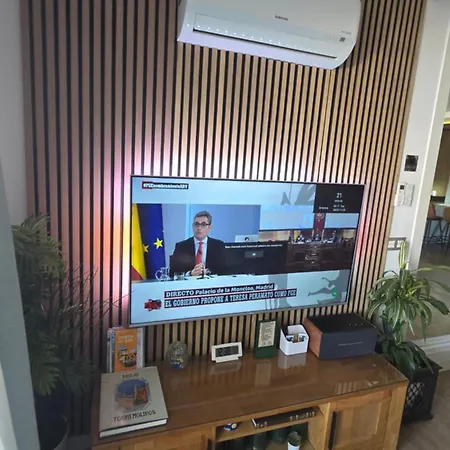 Estudio Centro Down Town Τορρεμολίνος