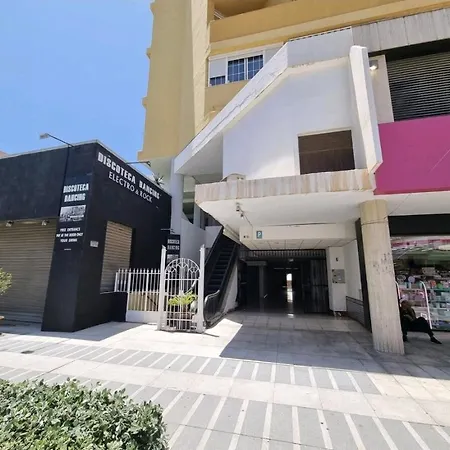 Estudio Centro Down Town Τορρεμολίνος
