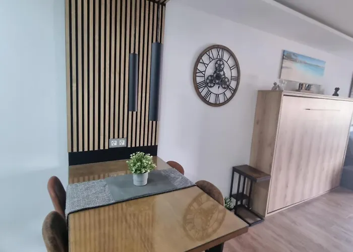 Estudio Centro Down Town Daire Torremolinos